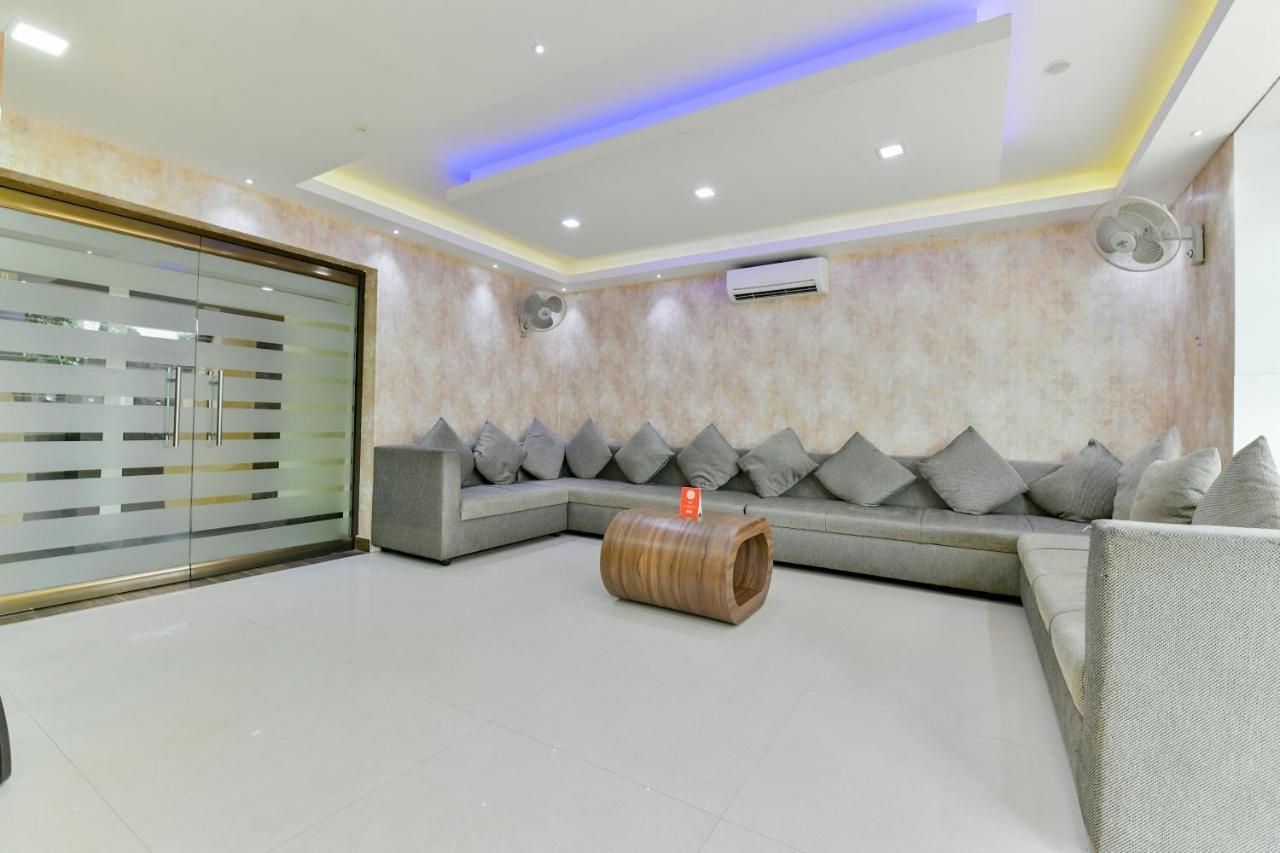 Oyo 1889 Hotel Aj Park Alappuzha Exterior photo